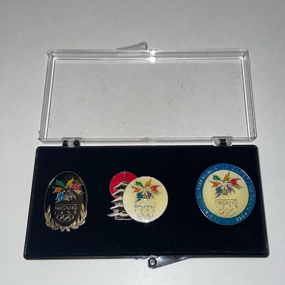 Nagano Olympic Collection Brooch Set - Multicolor